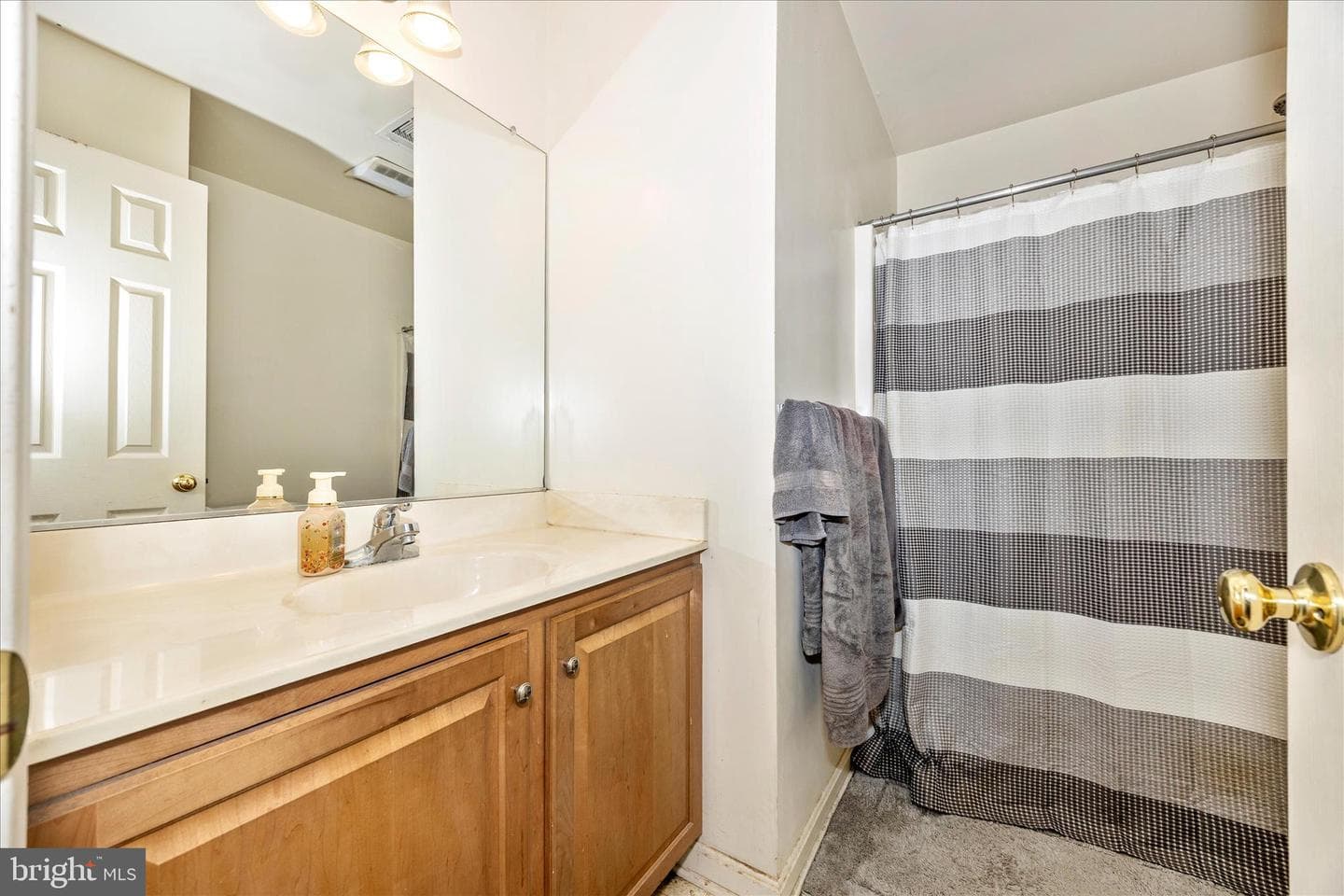 13556 Halifax Drive photo 34