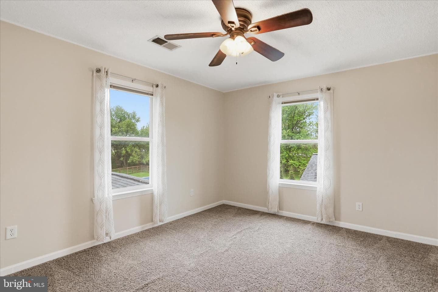 13812 Countryside Drive photo 40