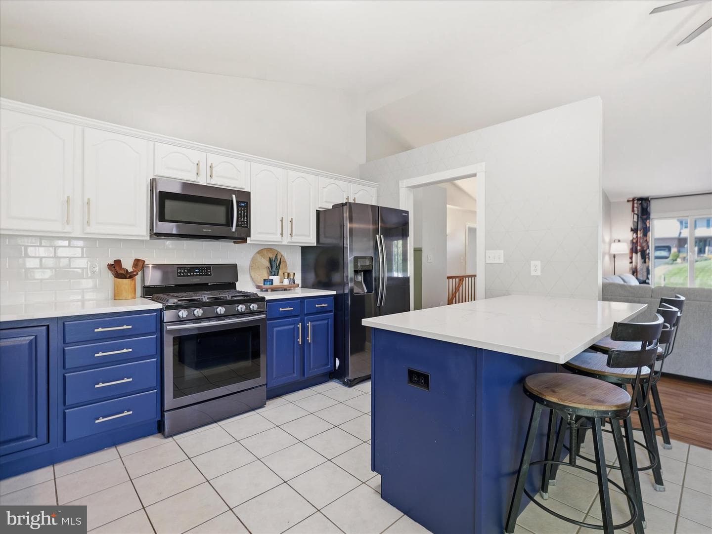10727 Apple Tree Lane photo 9