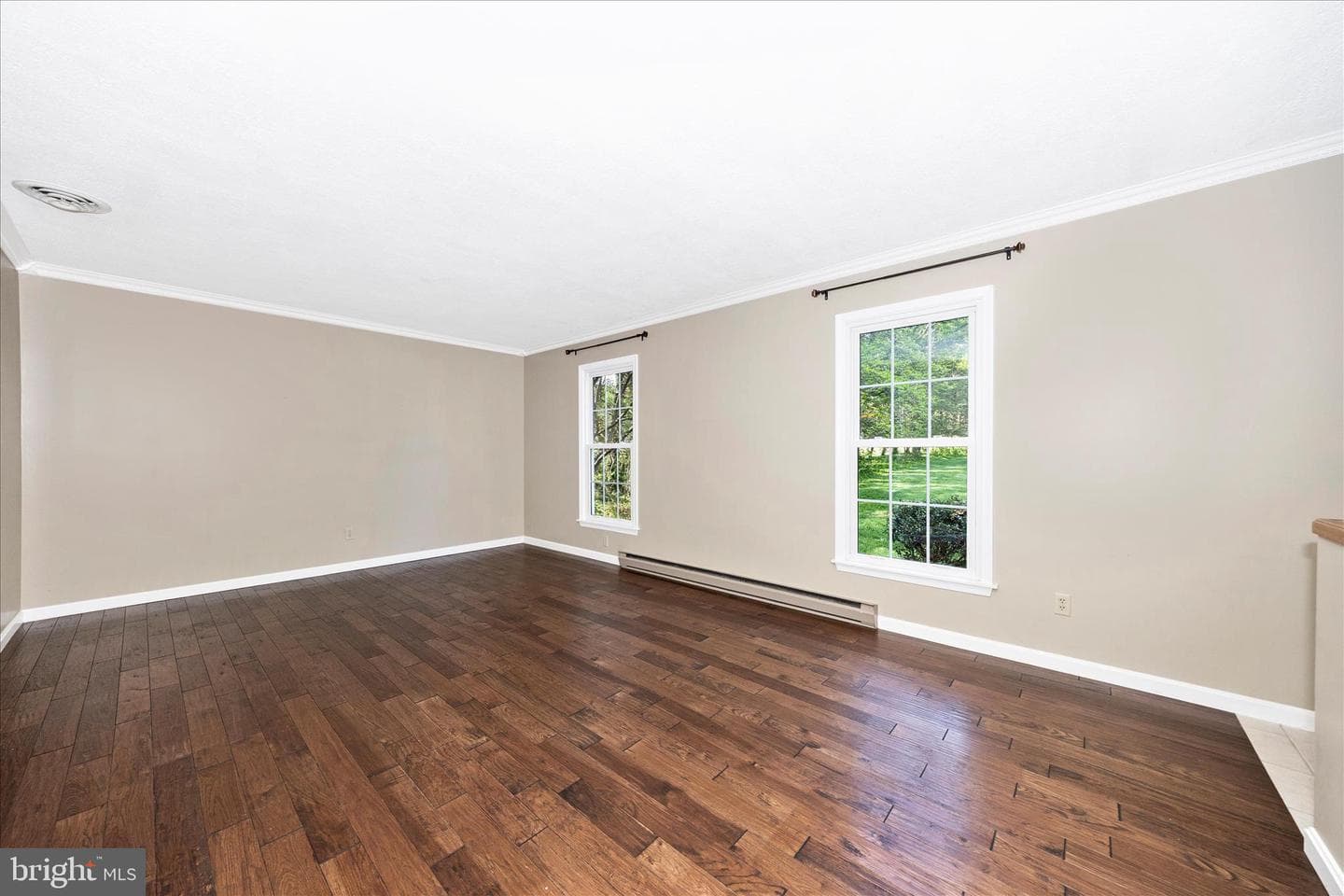 10901 Hopewell Road photo 6