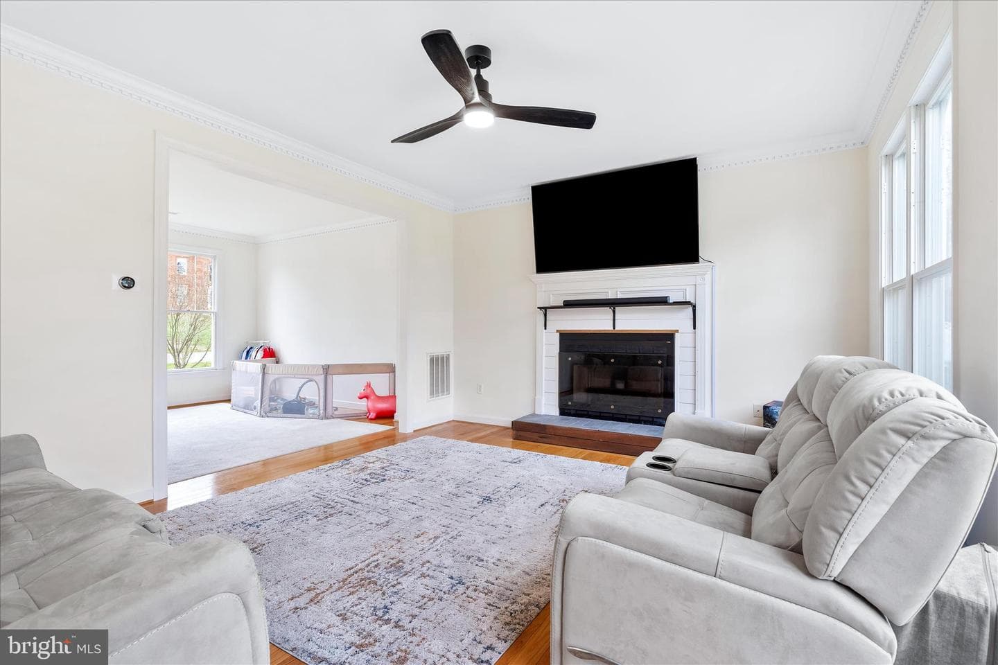 11411 Woodview Drive photo 7