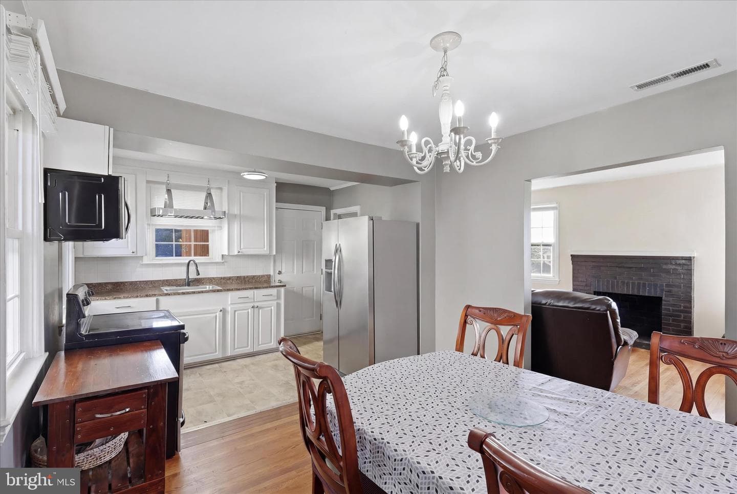 1112 Fairview Road photo 6