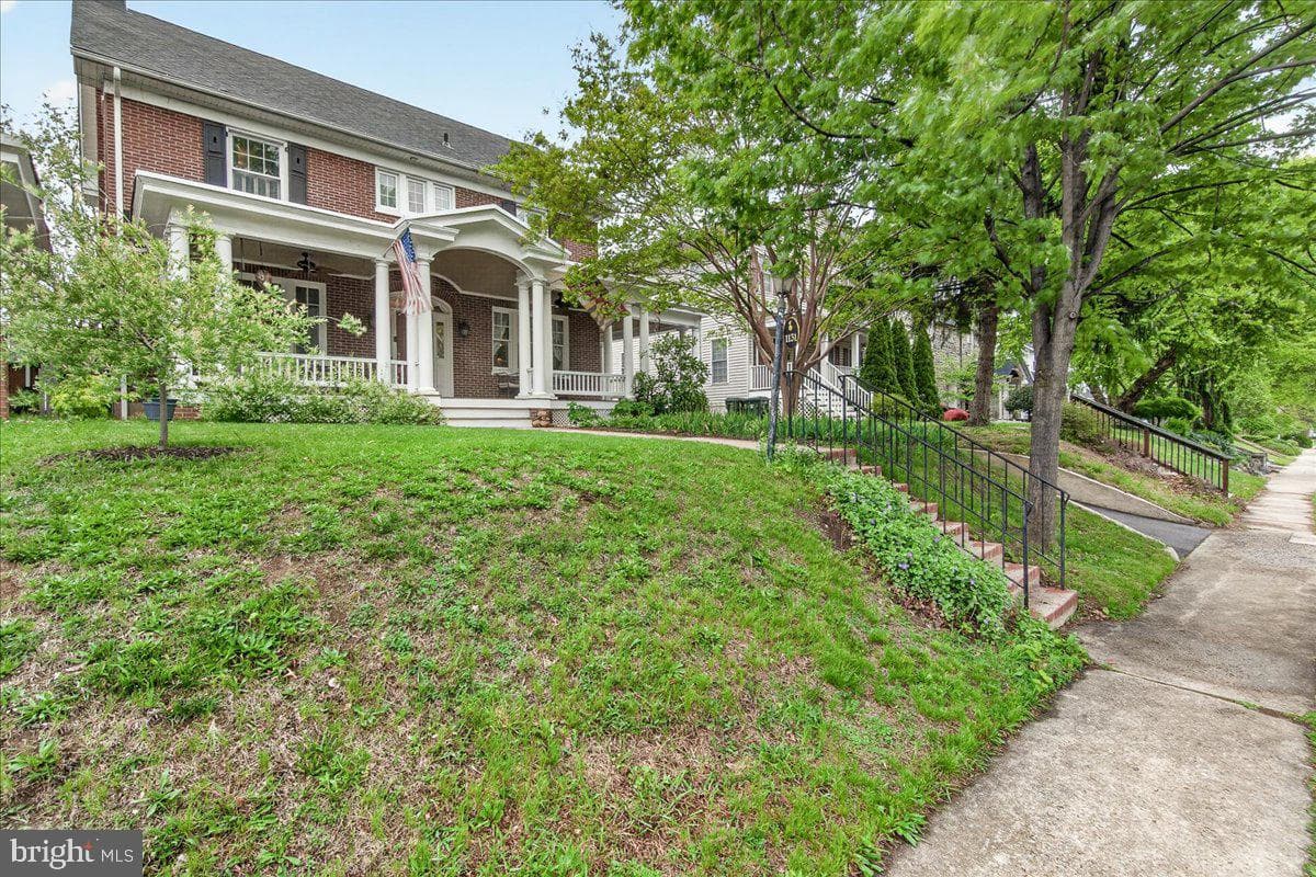 1131 Oak Hill Avenue photo 47