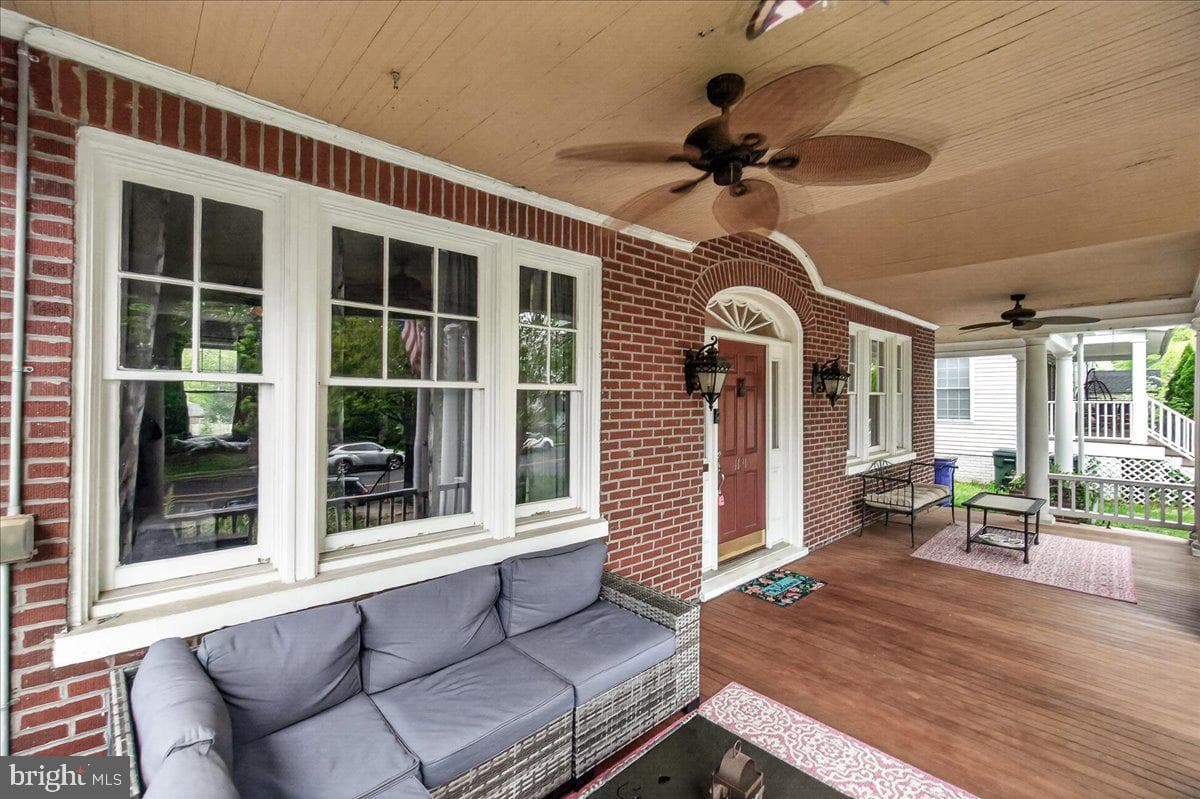 1131 Oak Hill Avenue photo 49