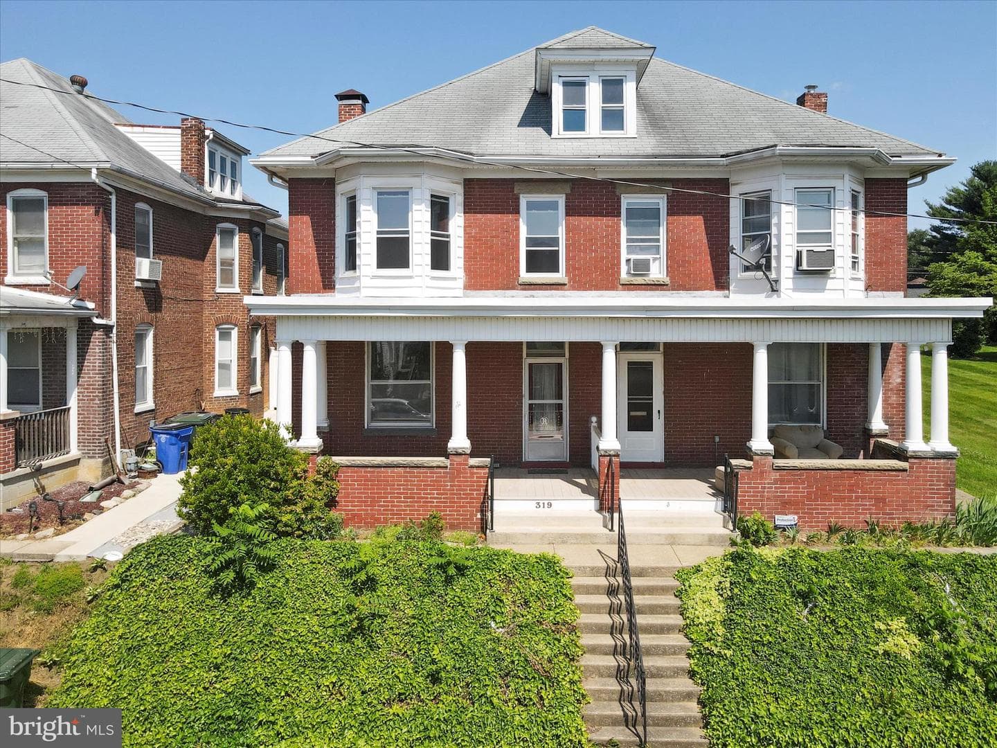 319 West Side Avenue photo 2