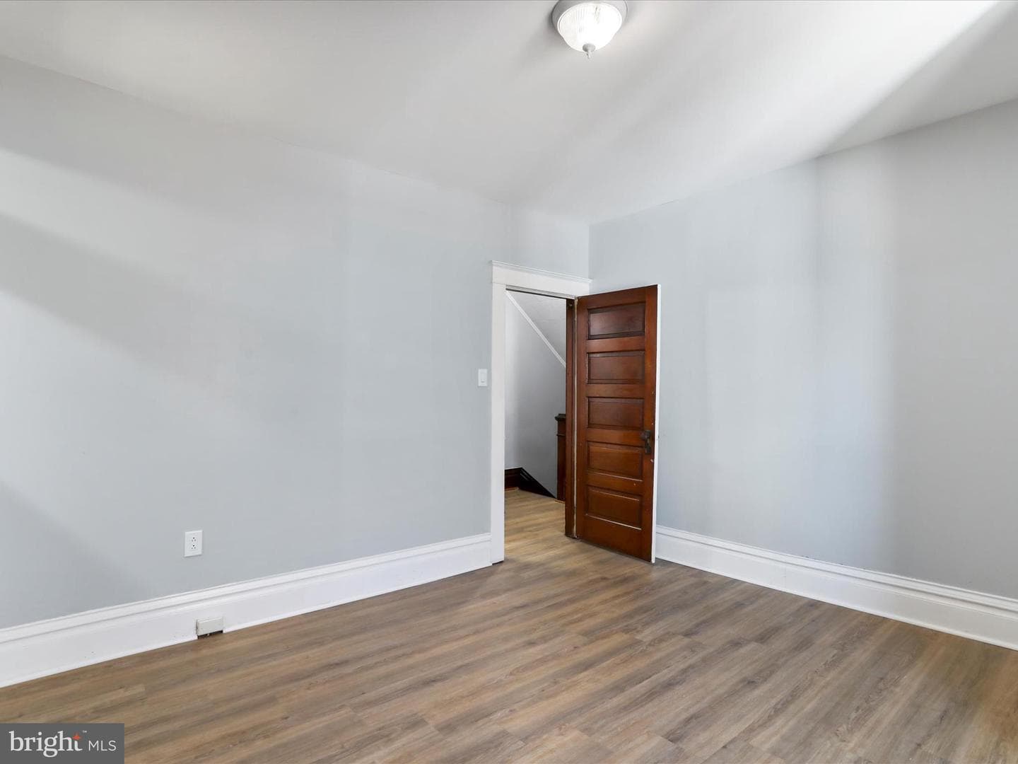 319 West Side Avenue photo 20