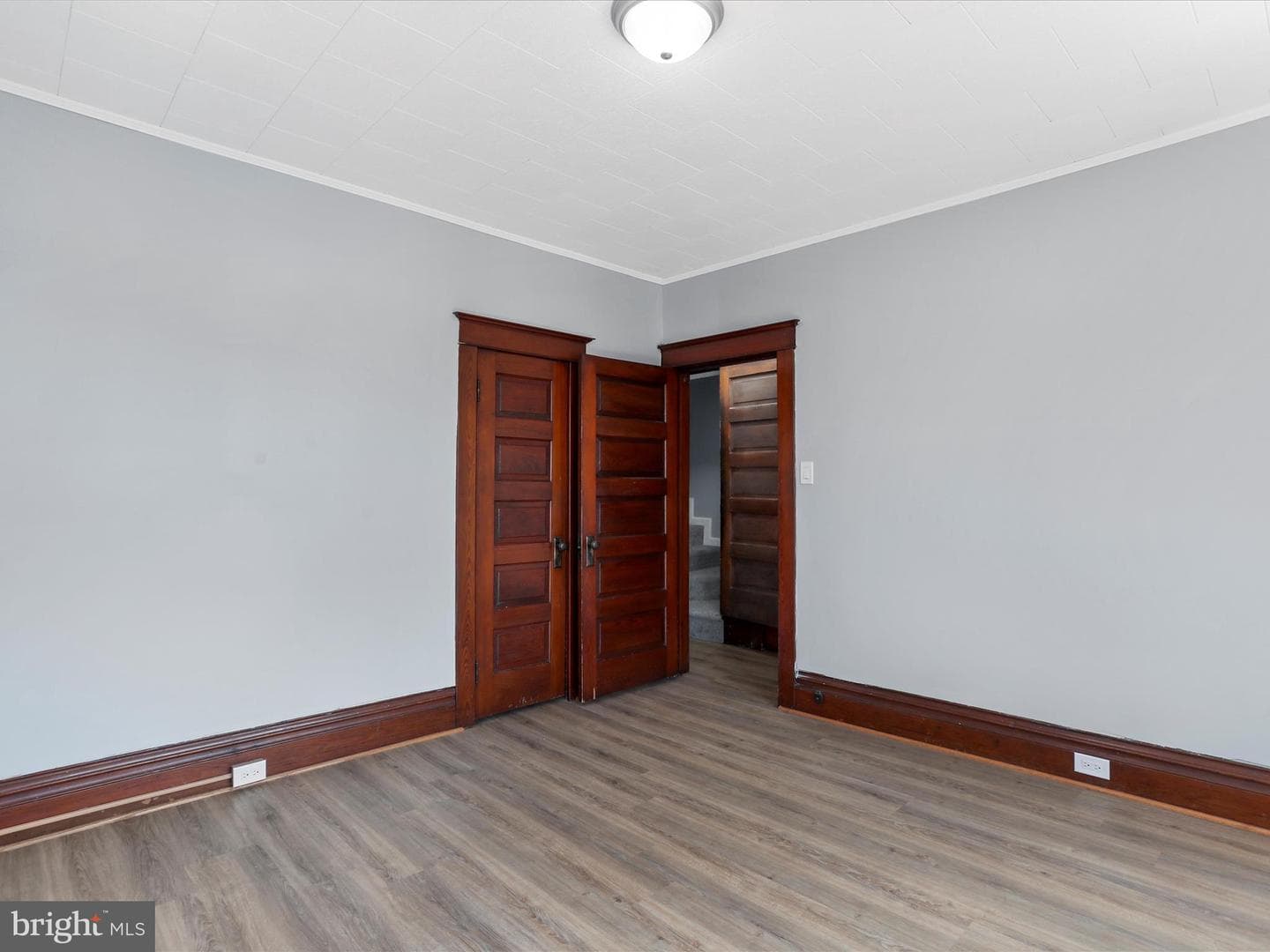319 West Side Avenue photo 26