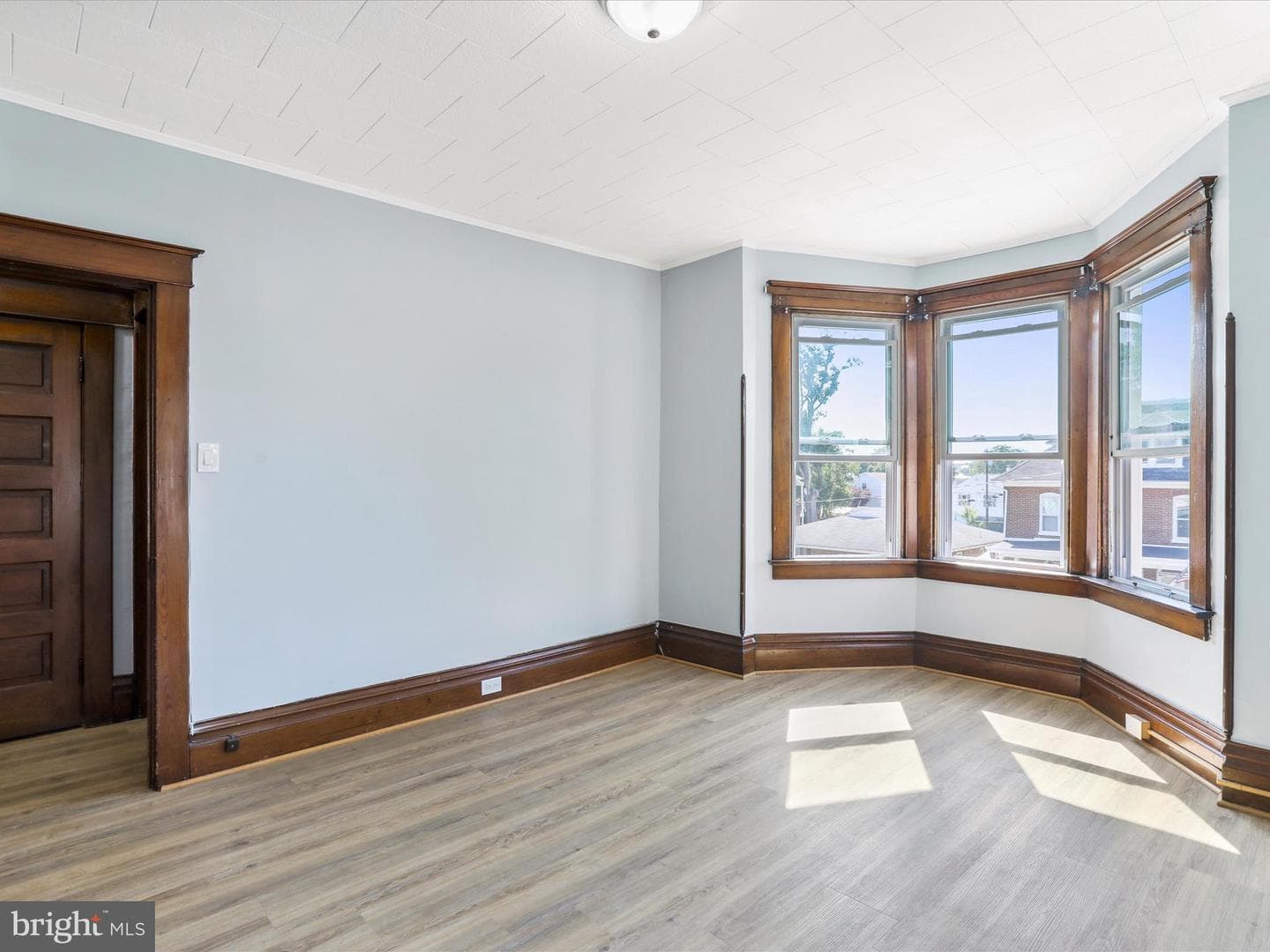 319 West Side Avenue photo 27