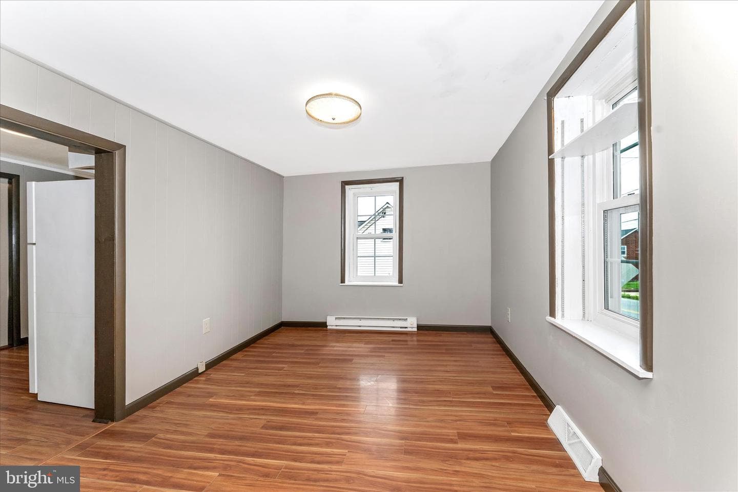 21321 Leiter Street photo 11