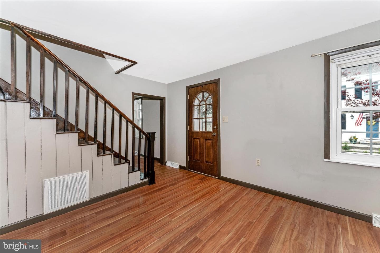 21321 Leiter Street photo 6