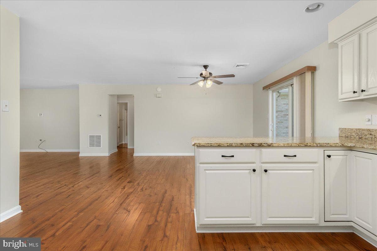 13401 Cherry Tree Circle photo 17