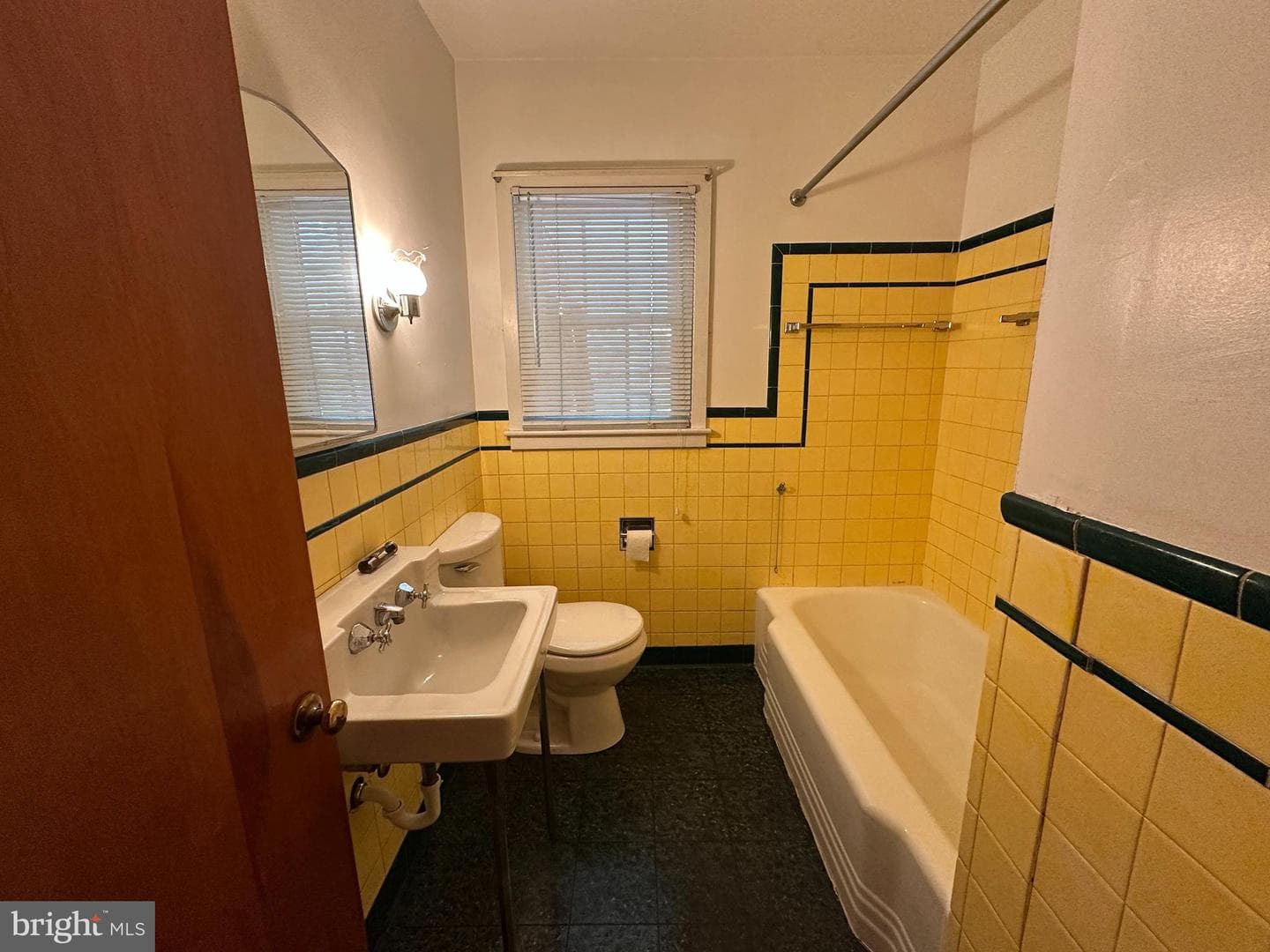 1204 Virginia Avenue photo 48