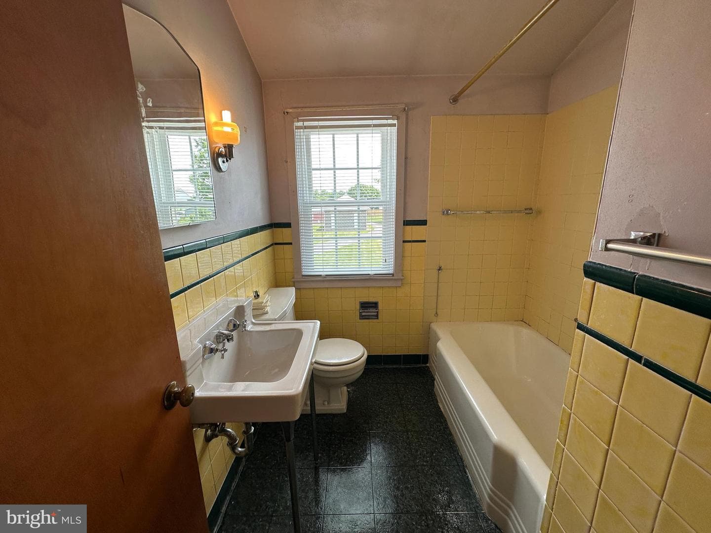 1204 Virginia Avenue photo 58