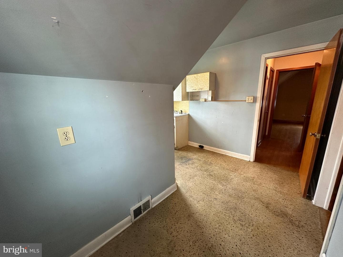 1204 Virginia Avenue photo 66
