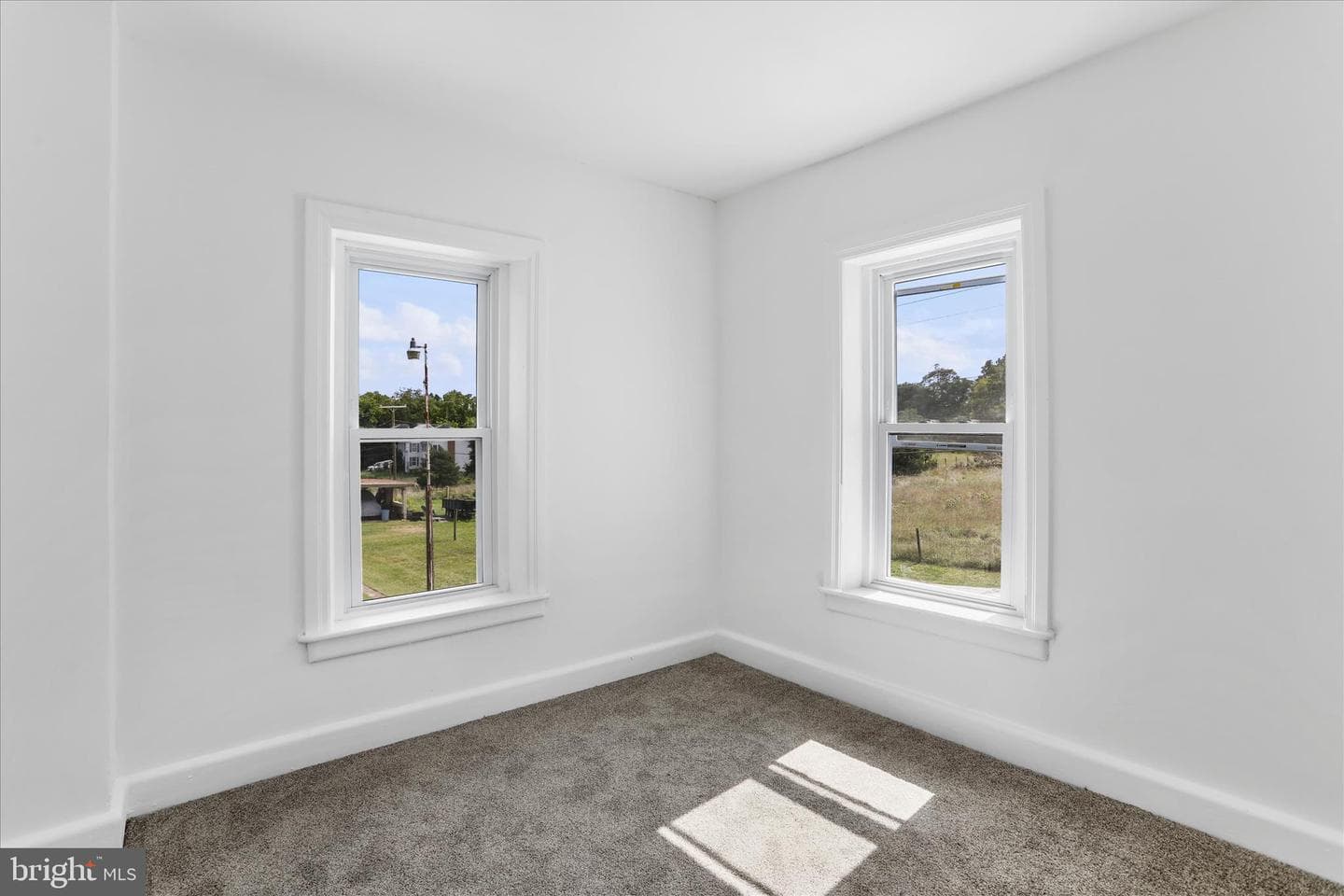 15225 Fairview Road photo 23