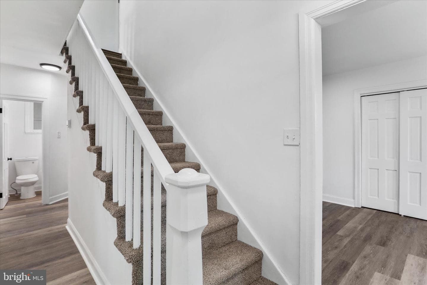 15225 Fairview Road photo 5