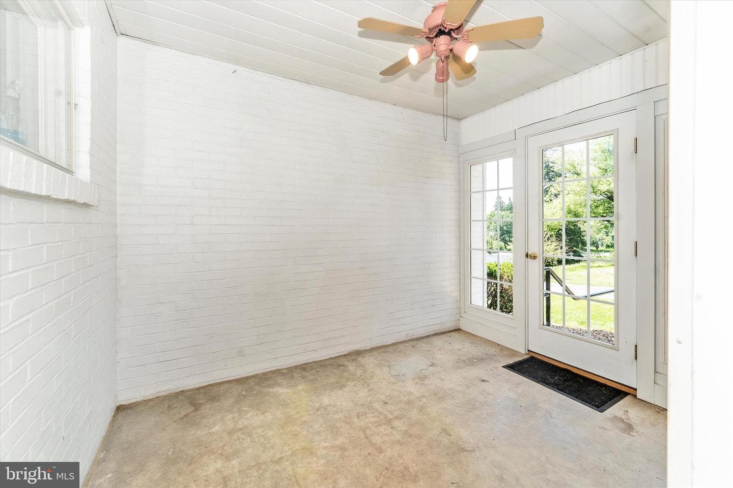 130 E Potomac Street photo 30