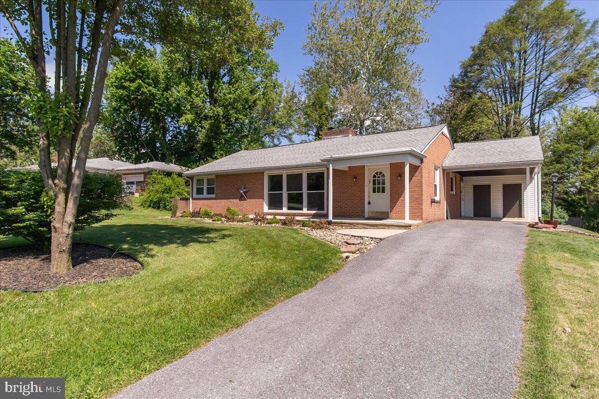 13318 Fairgreen Circle