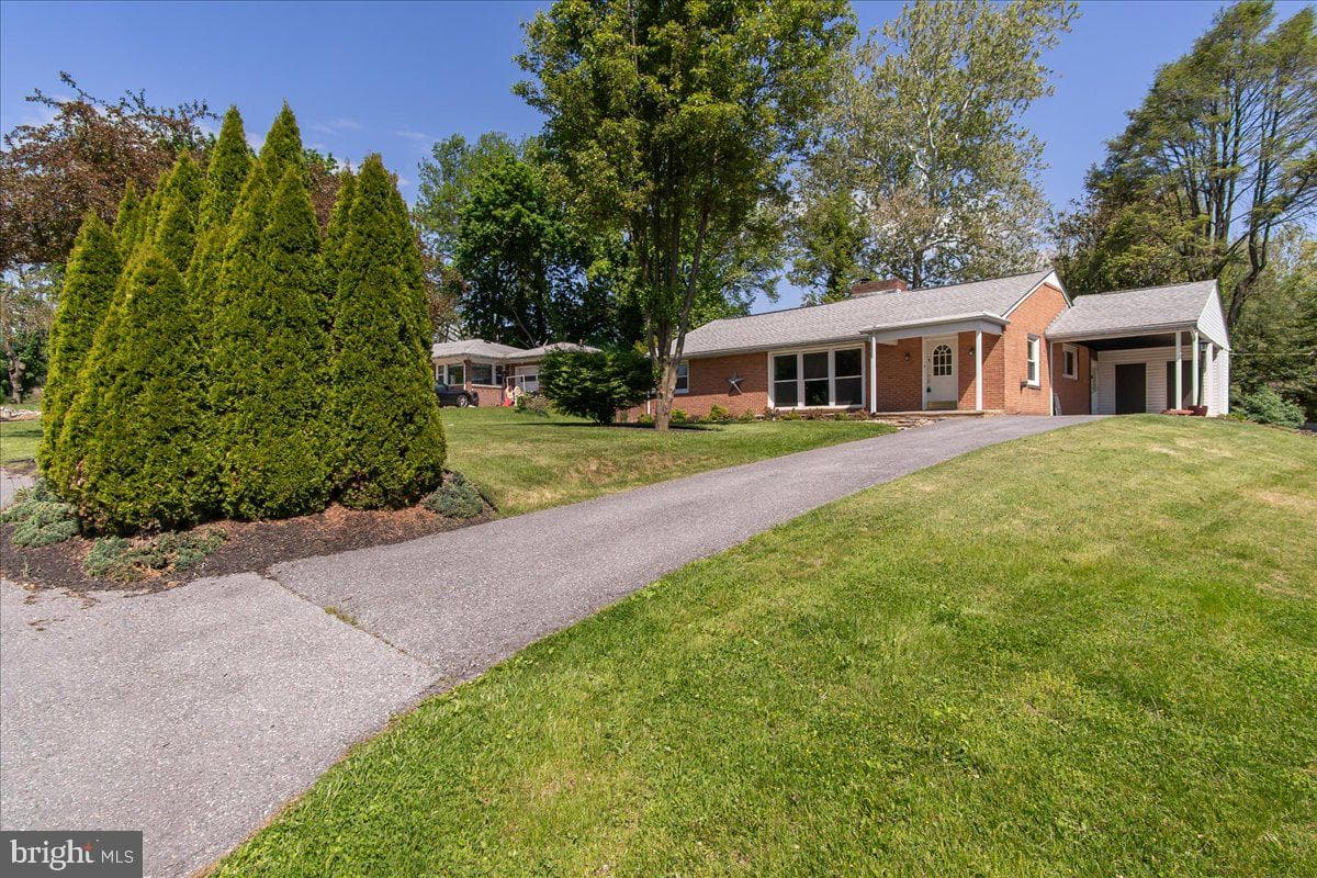 13318 Fairgreen Circle photo 3
