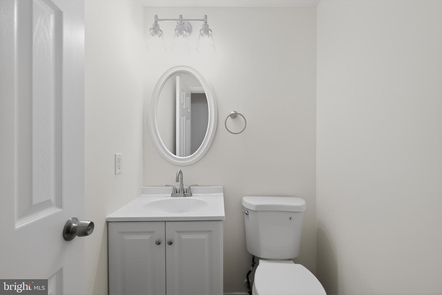 1531 Iris Court photo 10