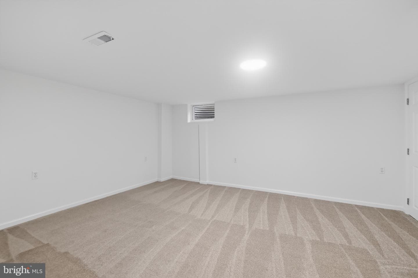 1531 Iris Court photo 16