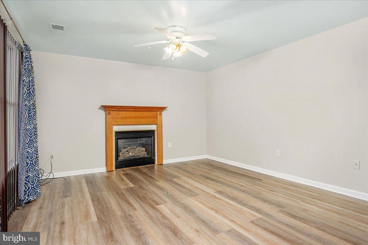 327 E Ridge Drive photo 5