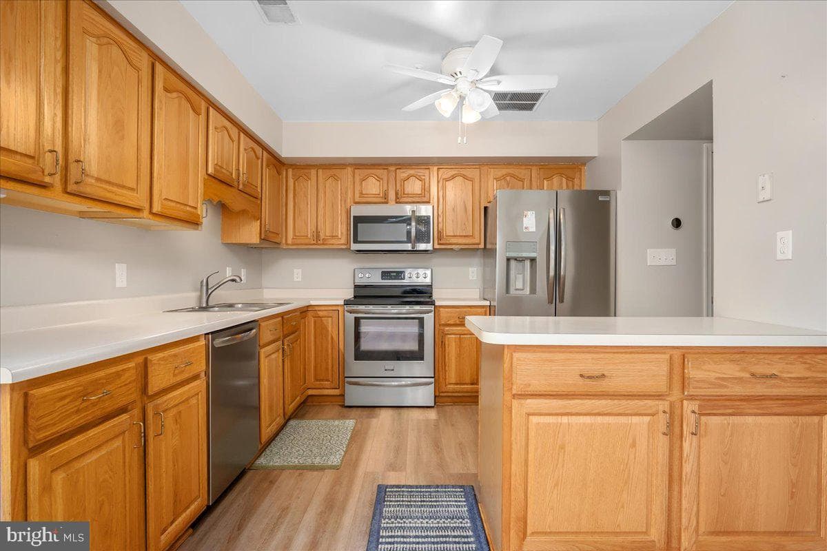 327 E Ridge Drive photo 7