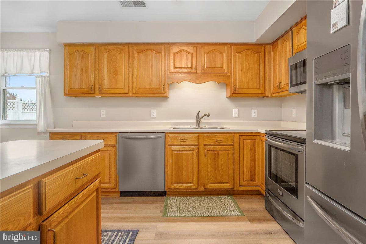 327 E Ridge Drive photo 8