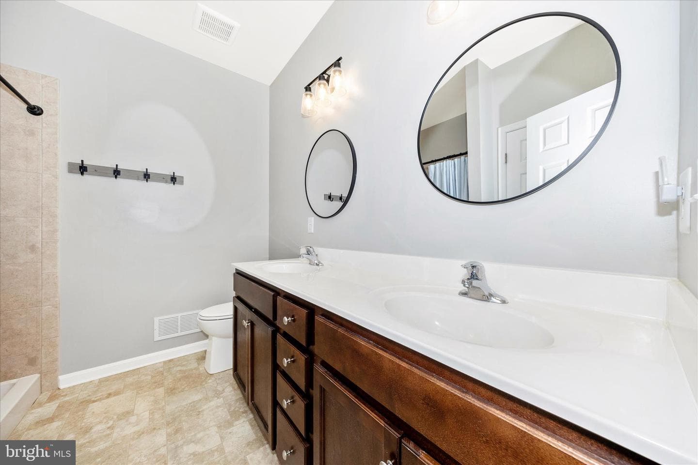 13928 Patriot Way photo 27