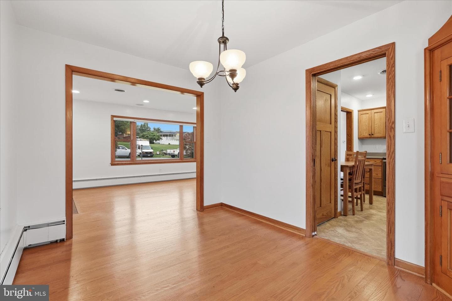 12421 Nesbitt Avenue photo 11