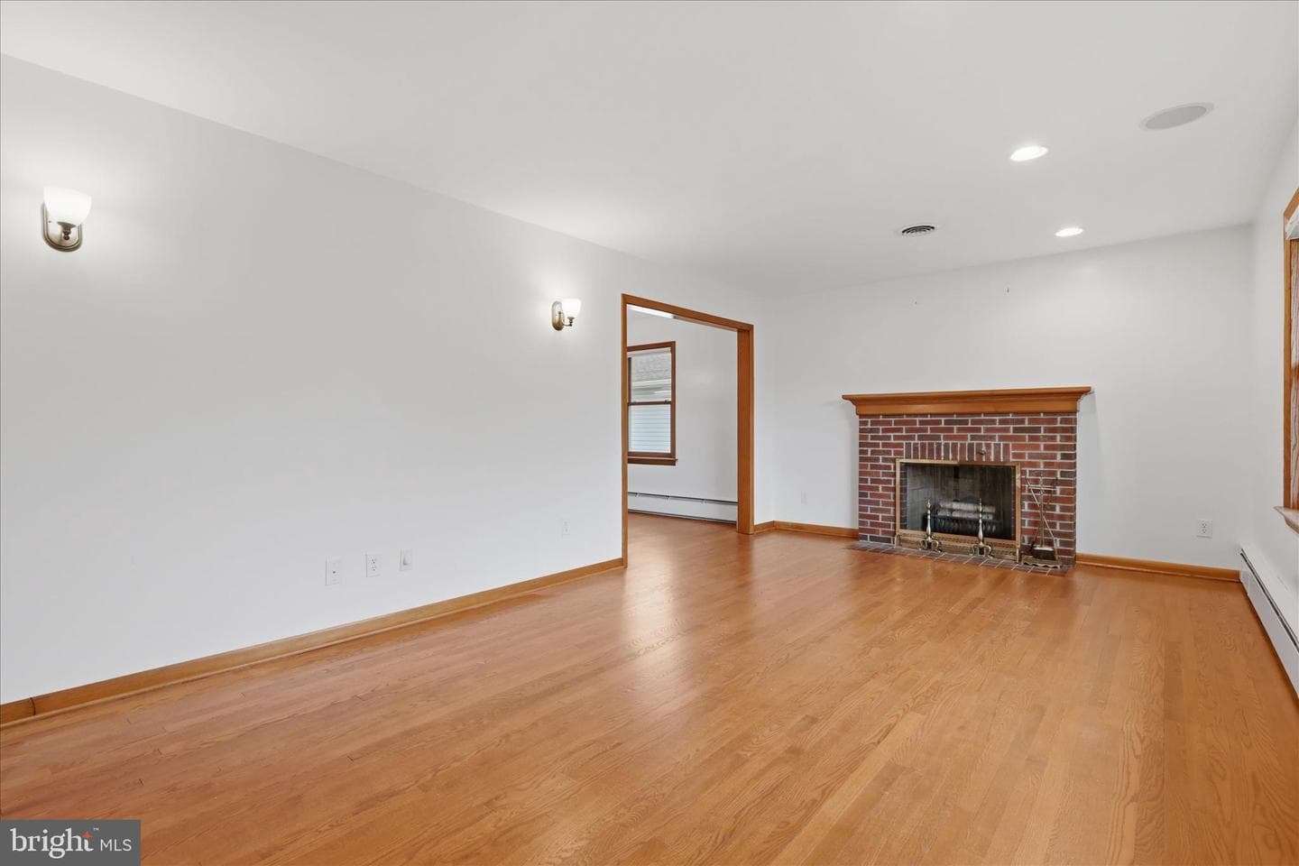 12421 Nesbitt Avenue photo 8