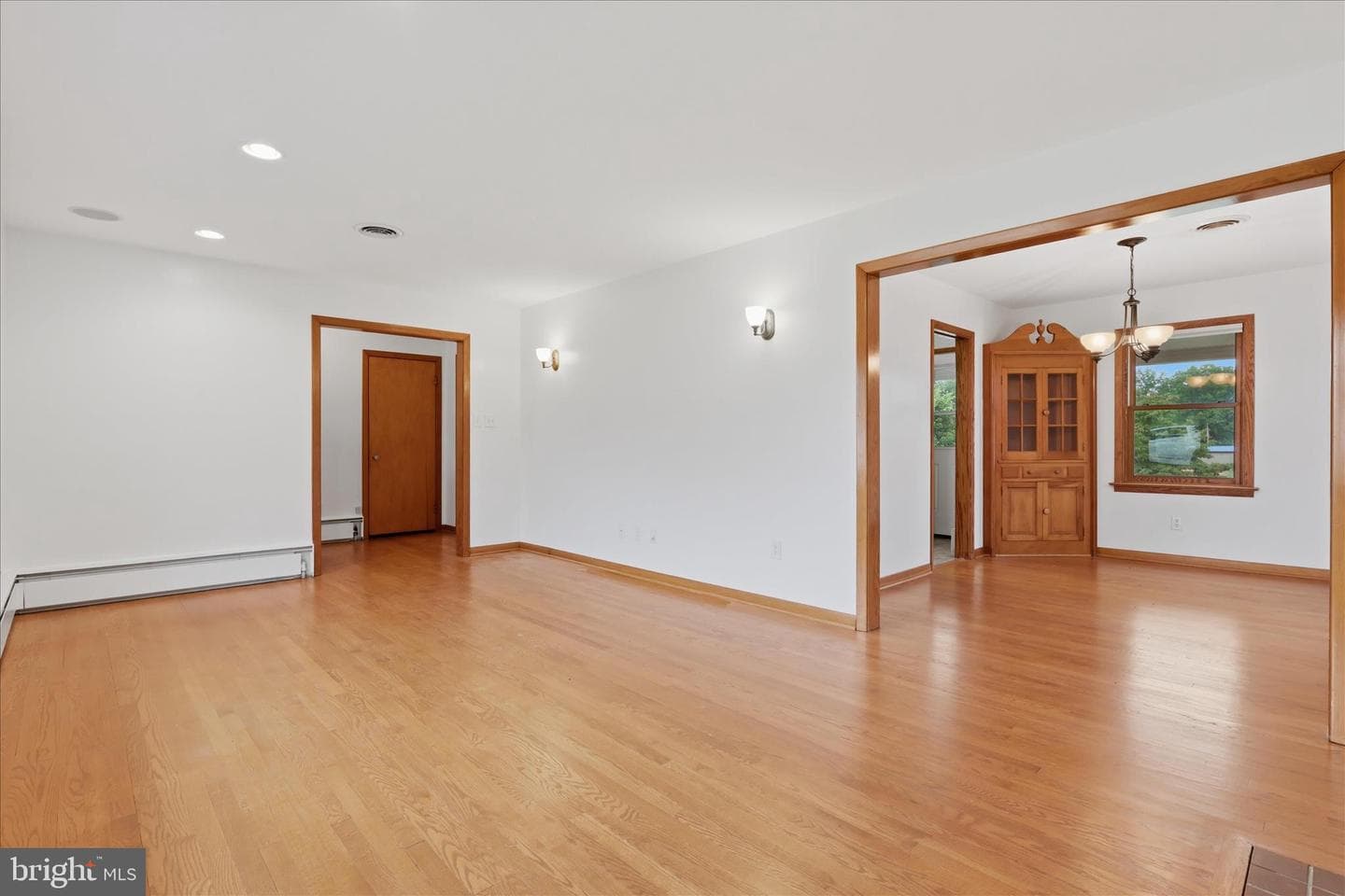 12421 Nesbitt Avenue photo 9