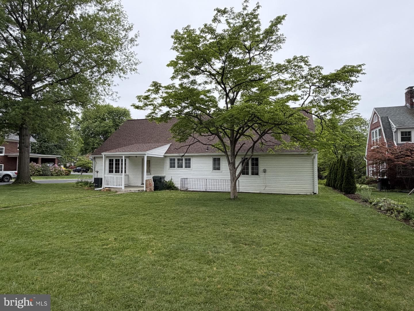 1400 Oak Hill Avenue photo 15