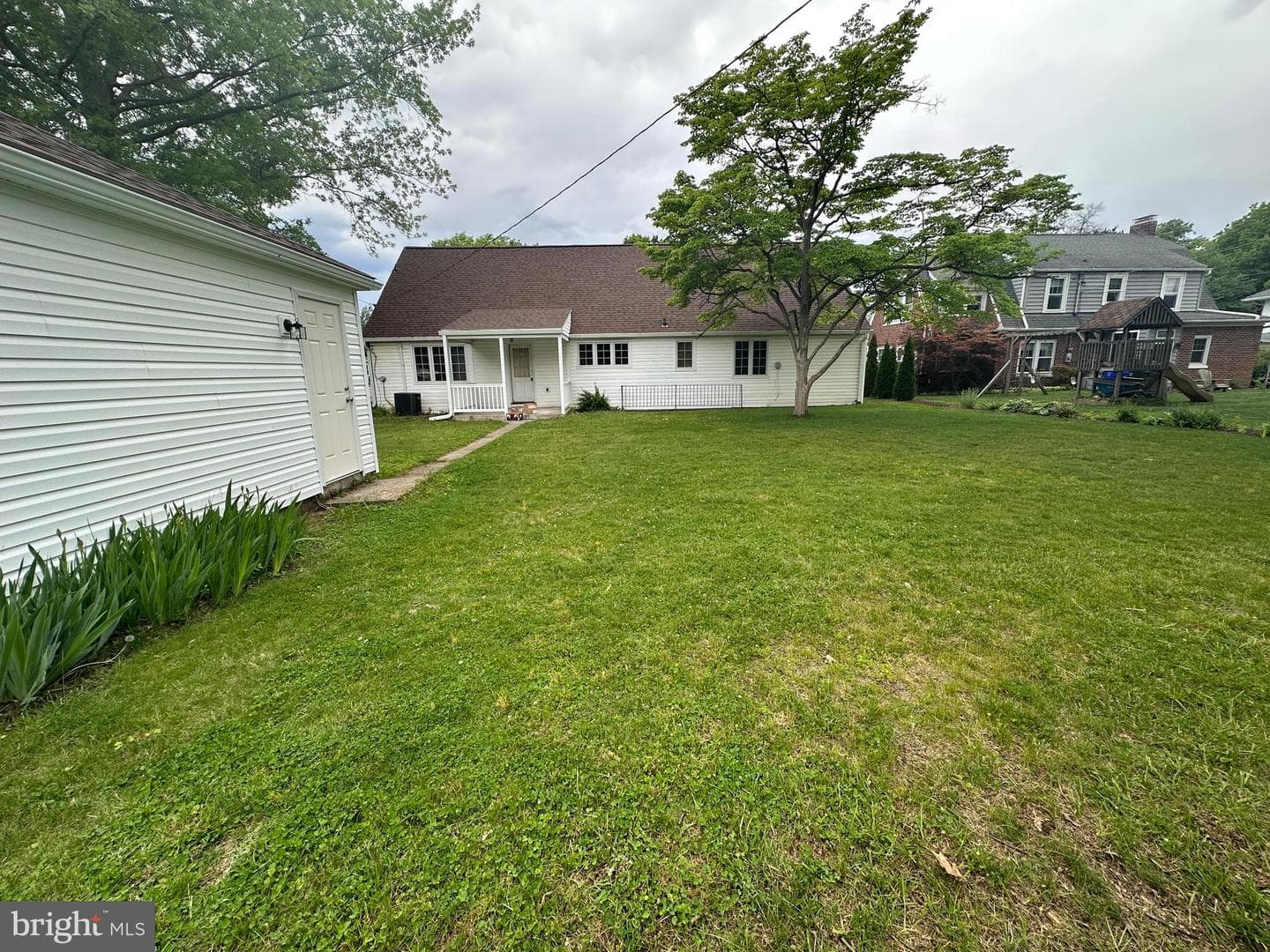1400 Oak Hill Avenue photo 18