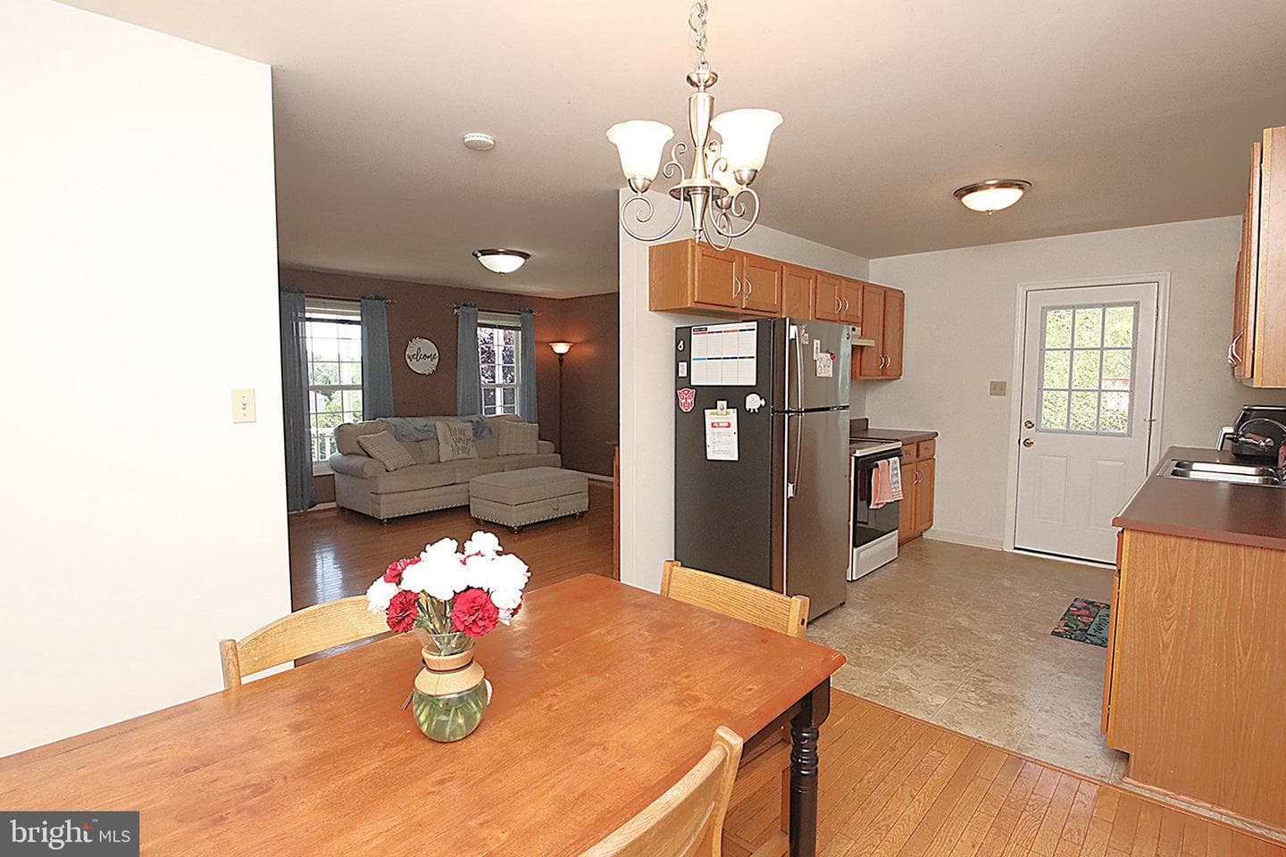 16903 Hampshire Drive photo 7