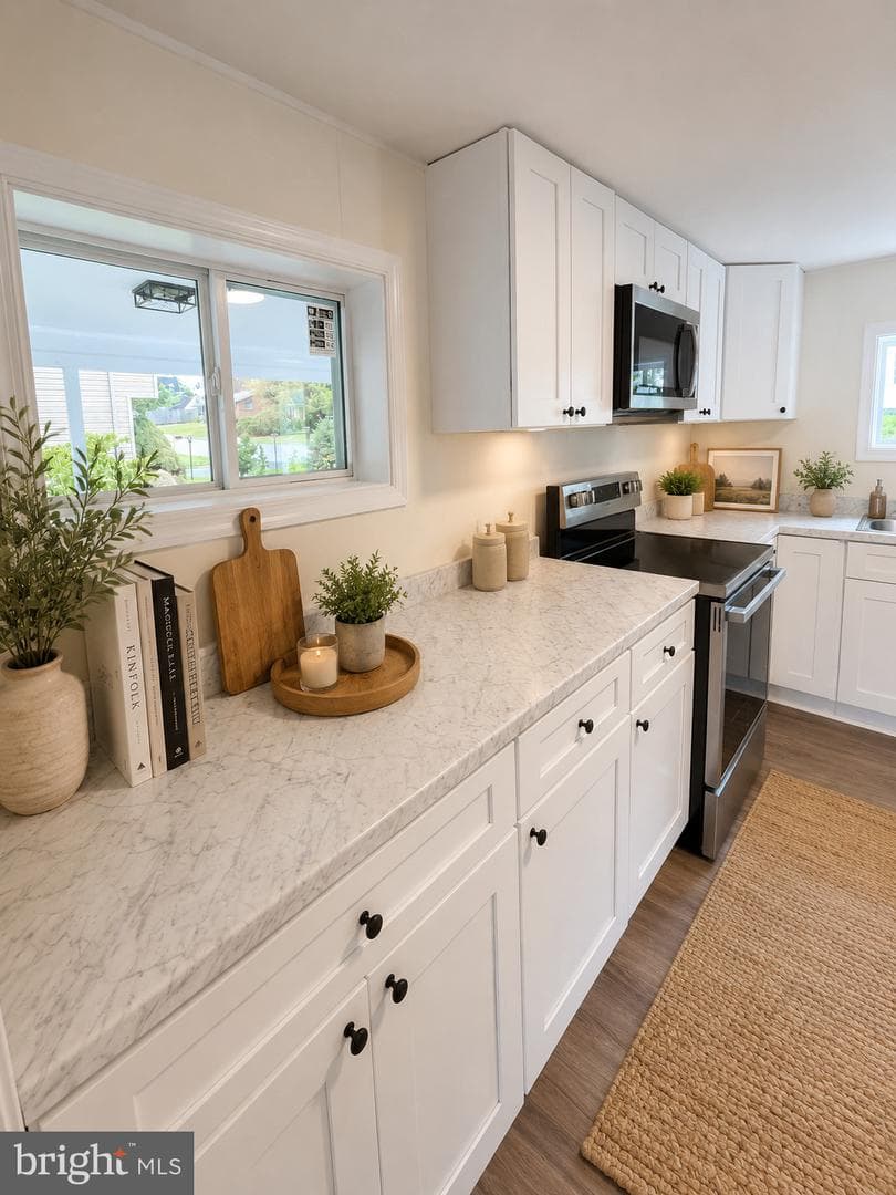 17110 Miner Avenue photo 5
