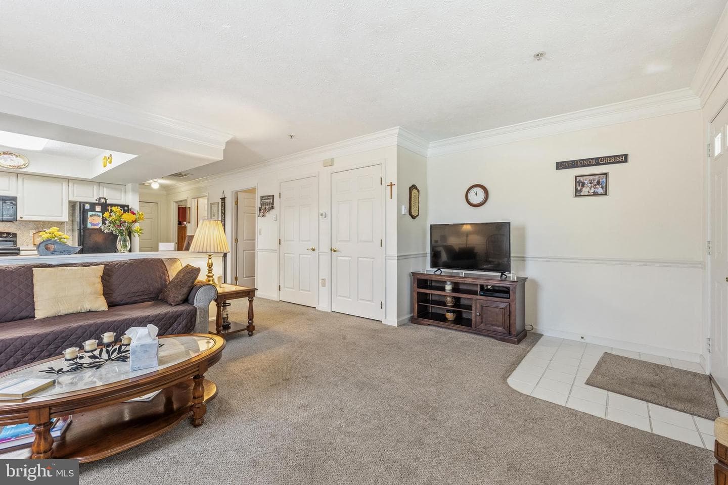 918 W Irvin Avenue photo 9