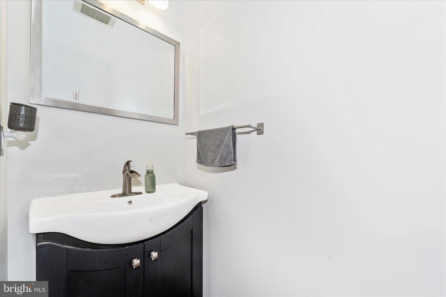 11803 Dorchester Court photo 23