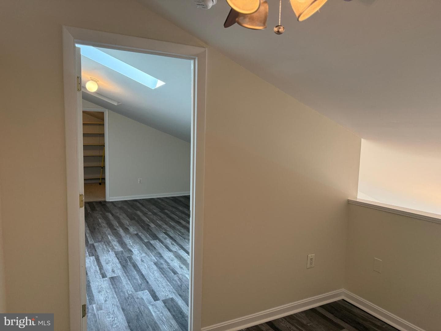 1538 Kensington Drive photo 14