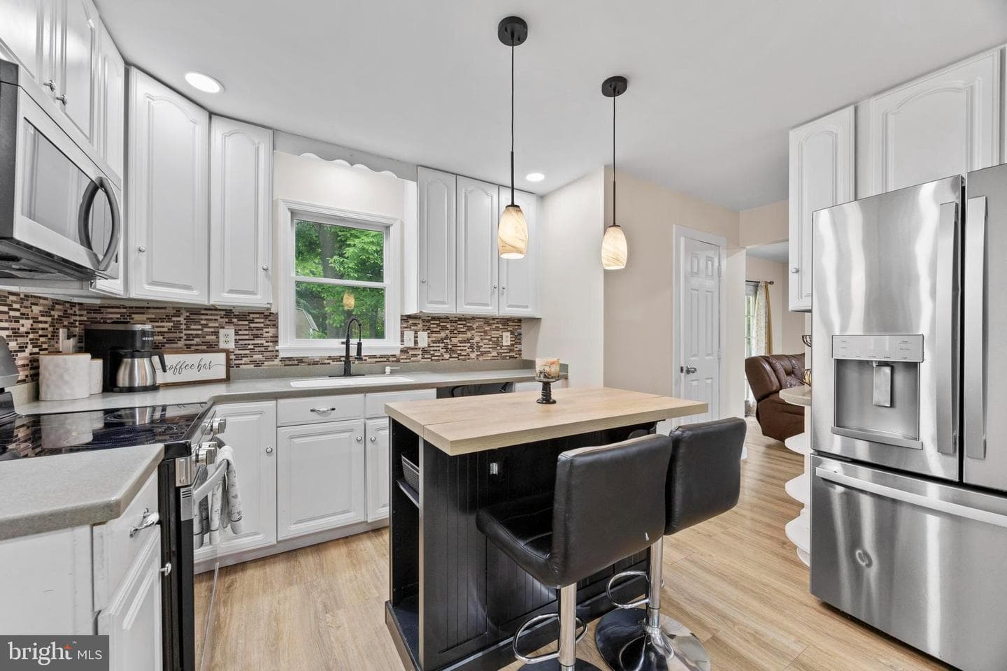 1931 Maplewood Drive photo 8