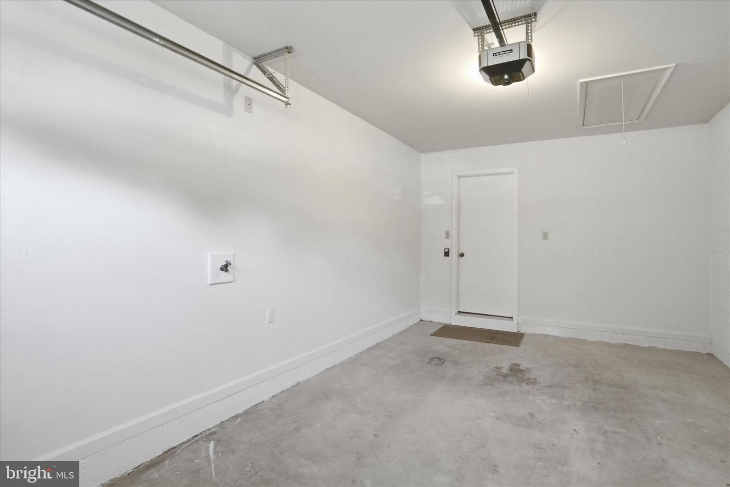 17904 Sand Wedge Drive photo 23
