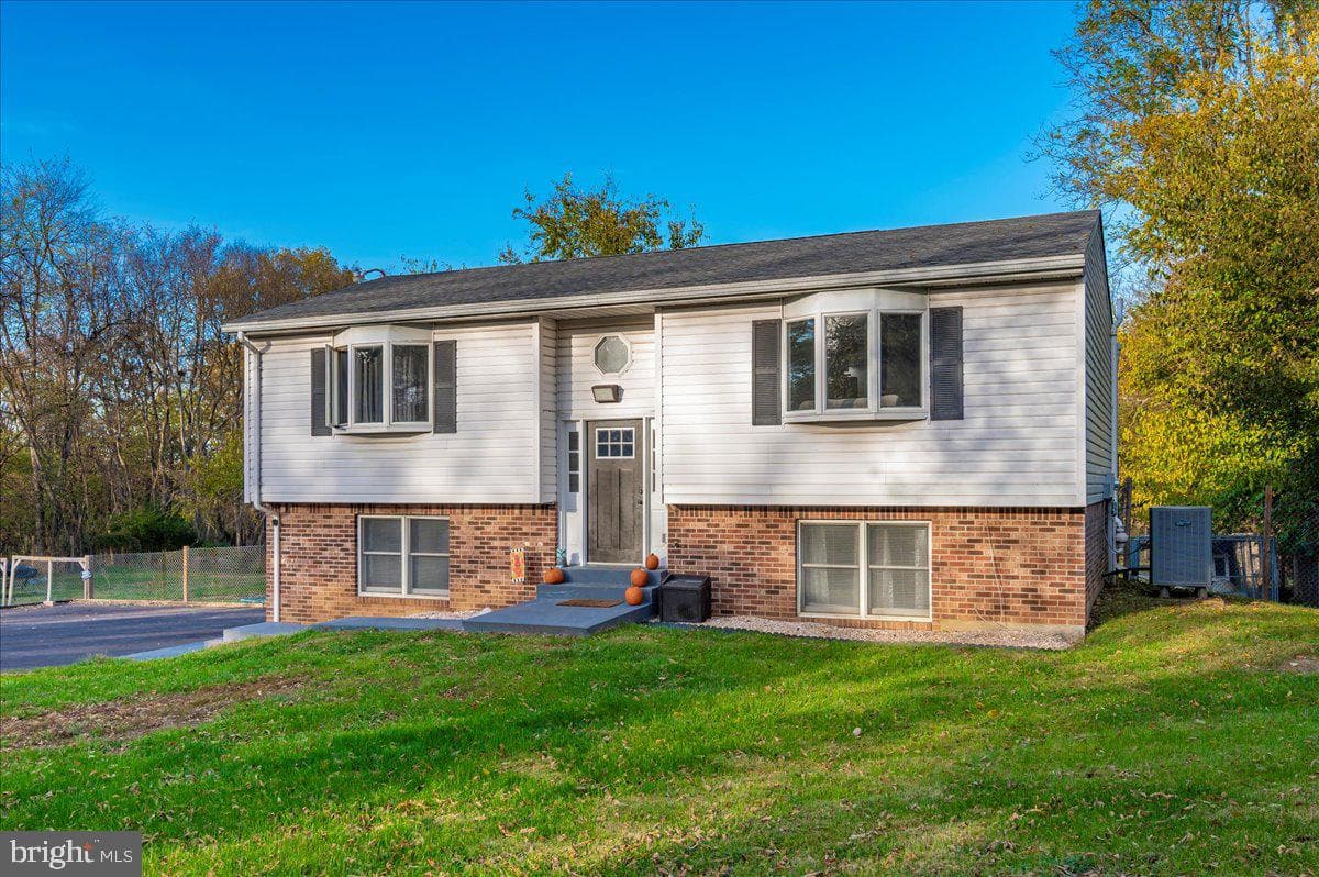 20504 Jefferson Boulevard photo 54
