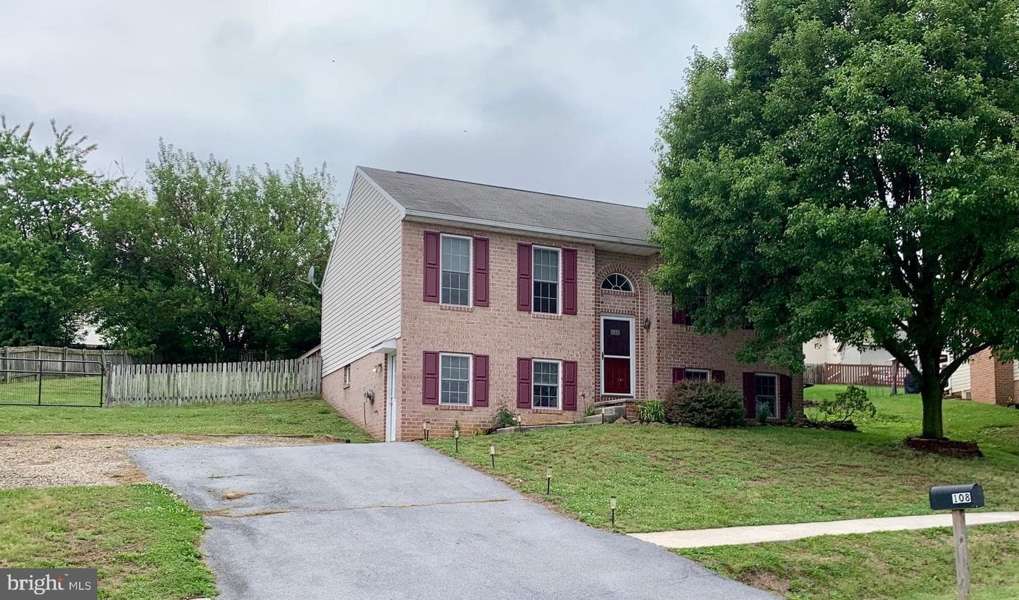 108 Gabriel Court photo 67