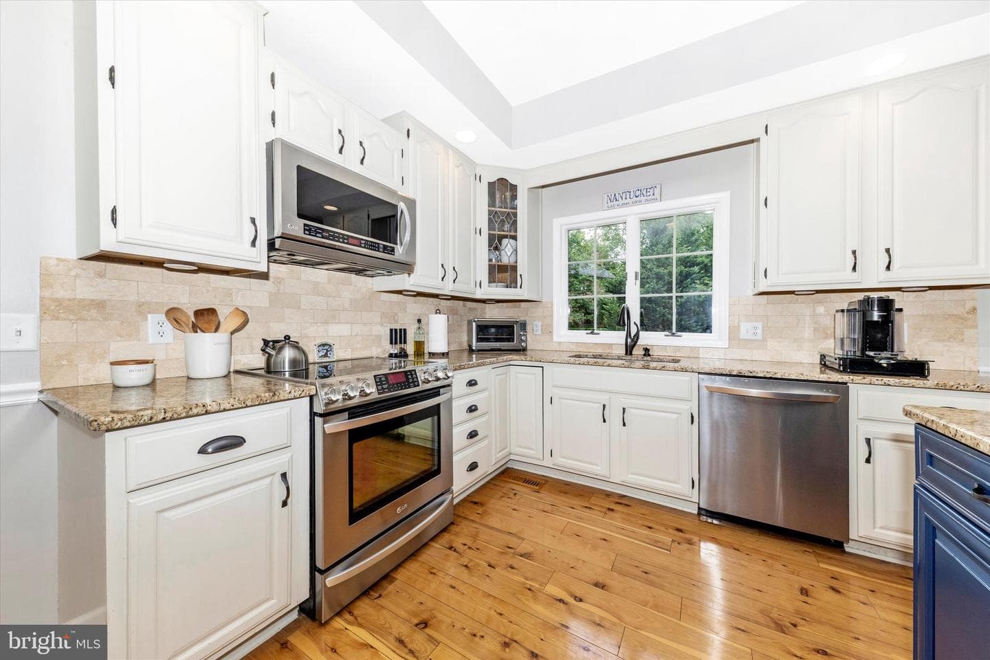 11203 Parkwood Drive photo 6
