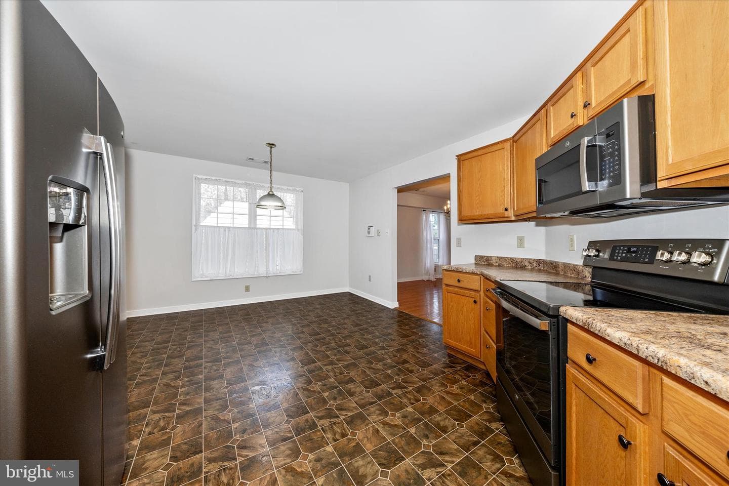 17817 Sherman Avenue photo 23
