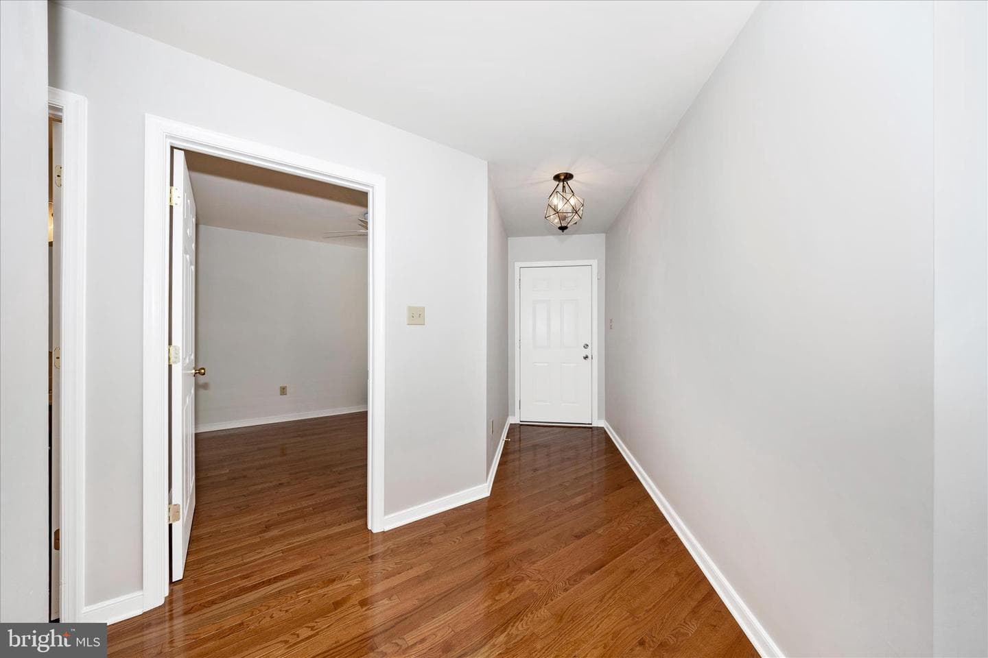 17817 Sherman Avenue photo 3