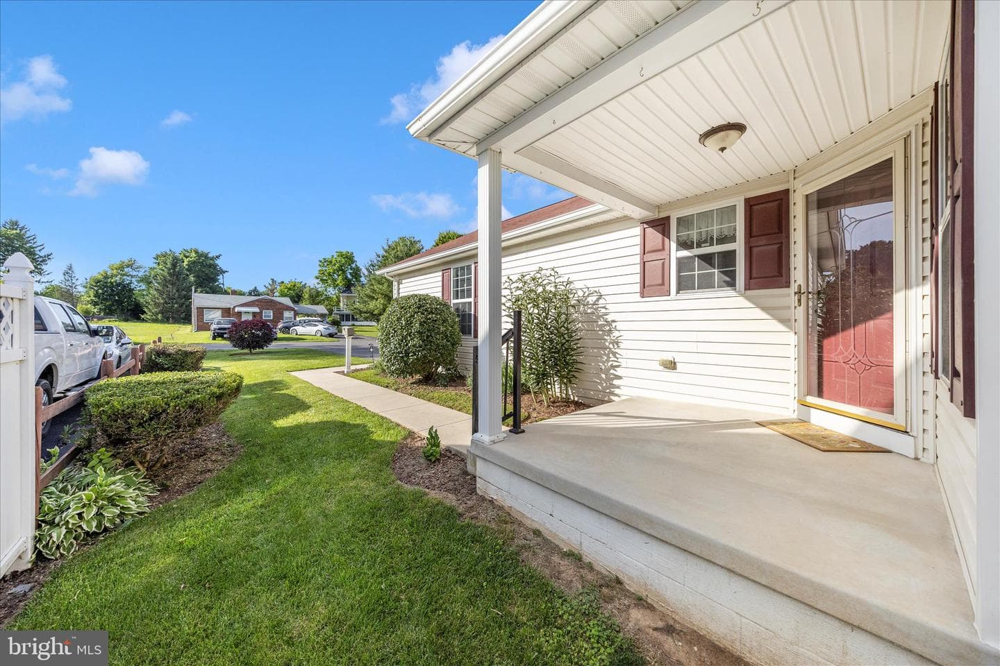 17817 Sherman Avenue photo 46