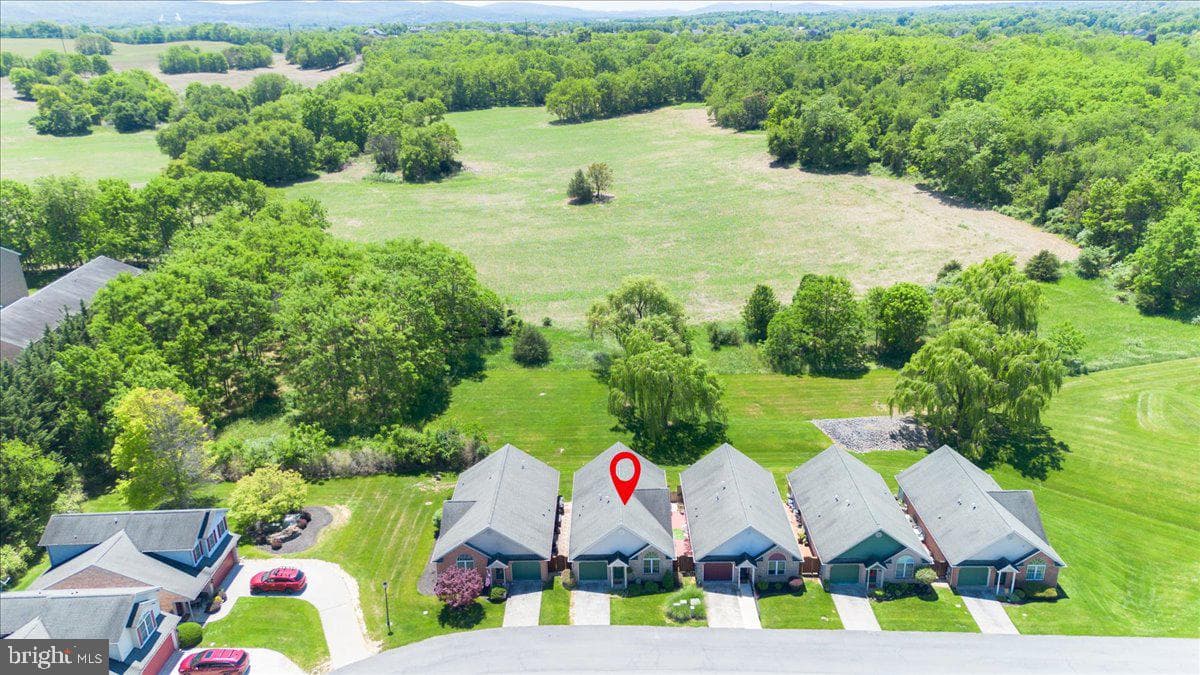 20407 Kings Crest Boulevard, Hagerstown