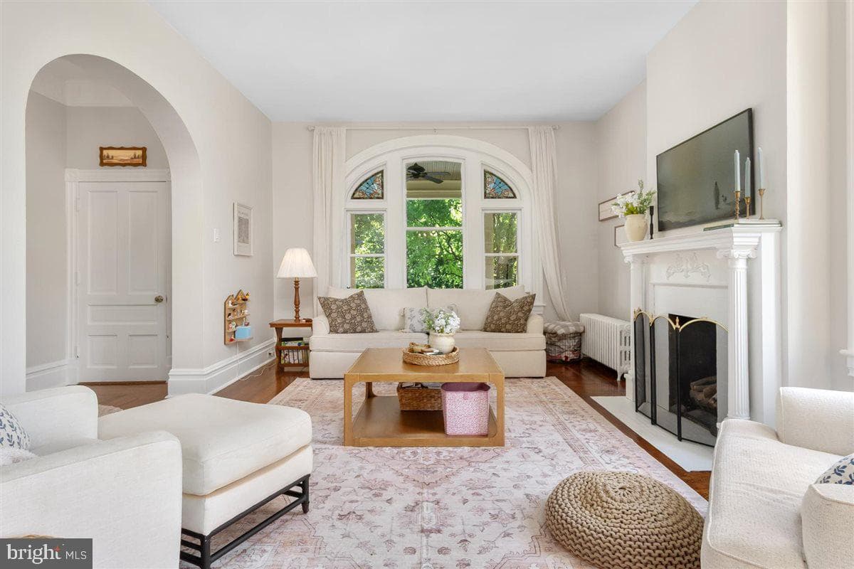 1009 Oak Hill Avenue photo 4