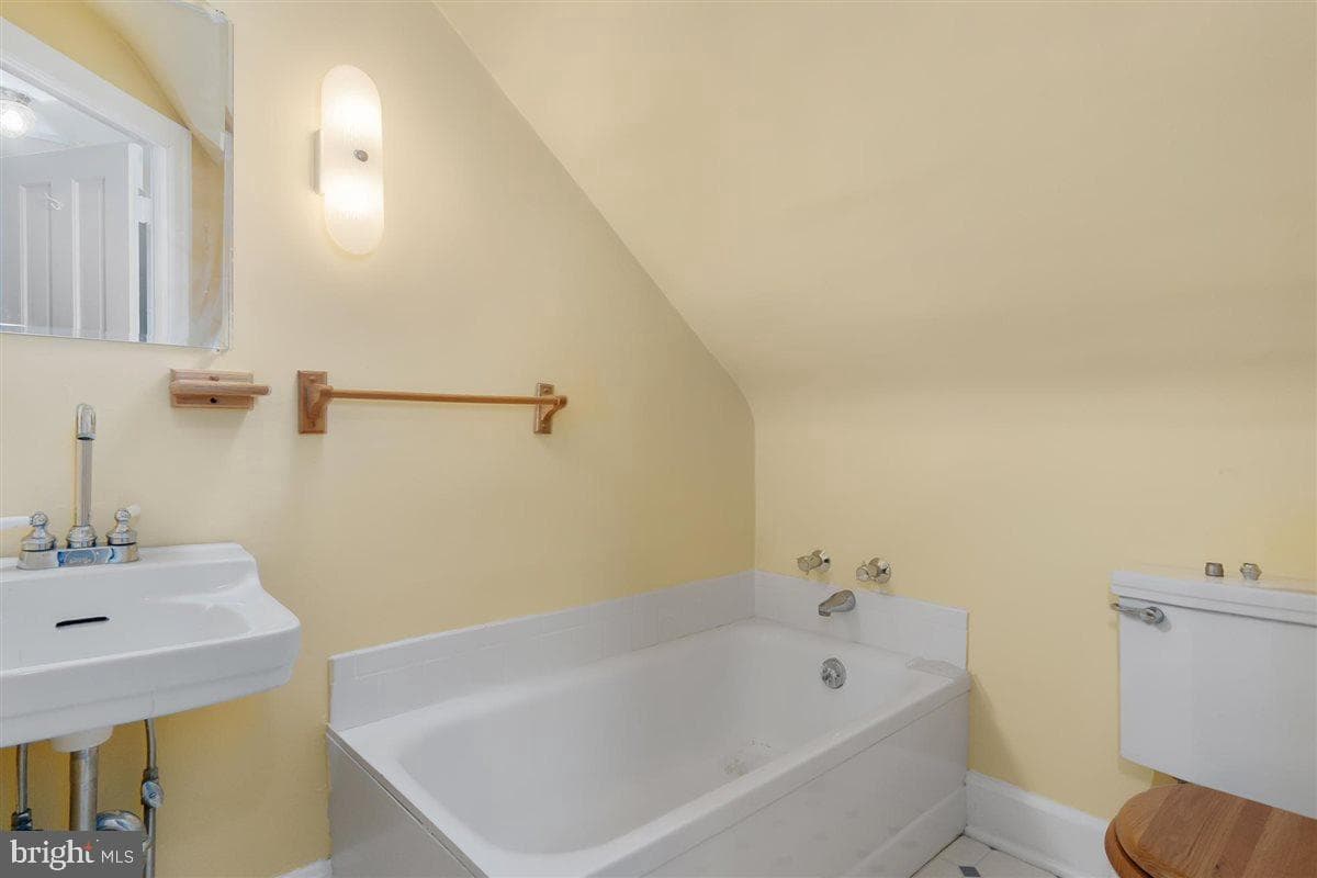 1009 Oak Hill Avenue photo 44
